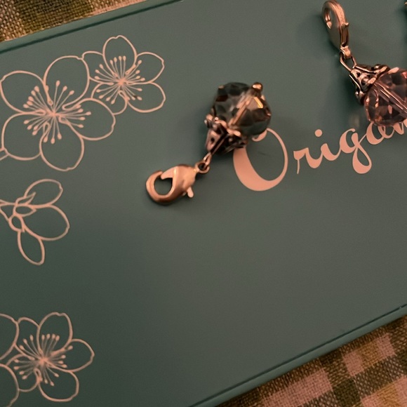 Set of 4 crystal dangles in gray and pink - Picture 2 of 2